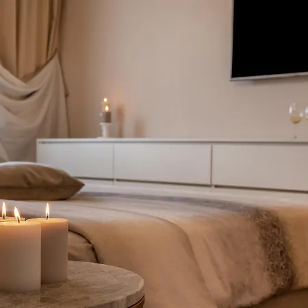 Luxury David With Swimming Pool, Sauna And Jacuzzi Вилла Praznice