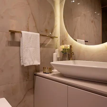 Вилла Luxury David With Swimming Pool, Sauna And Jacuzzi Praznice