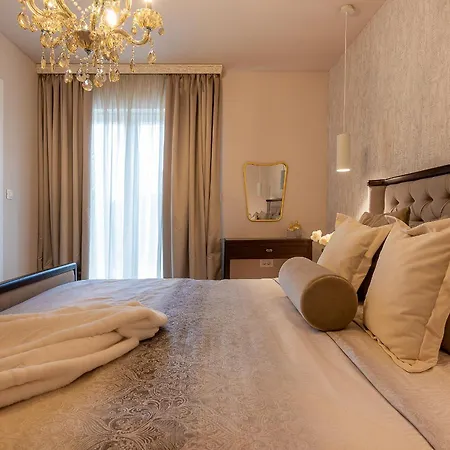 فيلة Luxury David With Swimming Pool, Sauna And Jacuzzi *