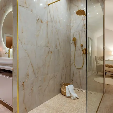 Luxury David With Swimming Pool, Sauna And Jacuzzi