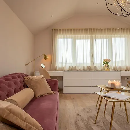 فيلة Luxury David With Swimming Pool, Sauna And Jacuzzi