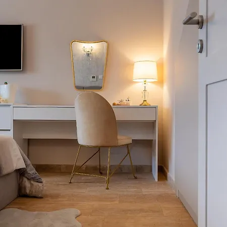 וילה Luxury David With Swimming Pool, Sauna And Jacuzzi Pražnice