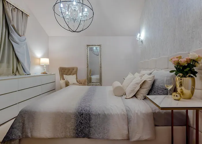 Luxury David With Swimming Pool, Sauna And Jacuzzi