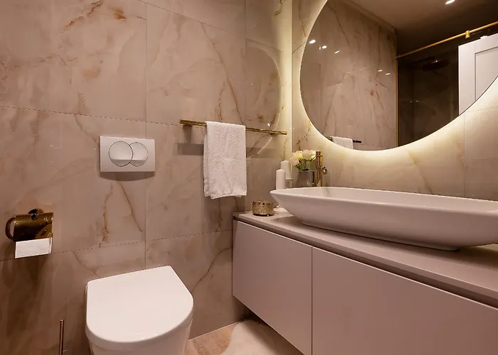 빌라 Luxury David With Swimming Pool, Sauna And Jacuzzi Pražnice