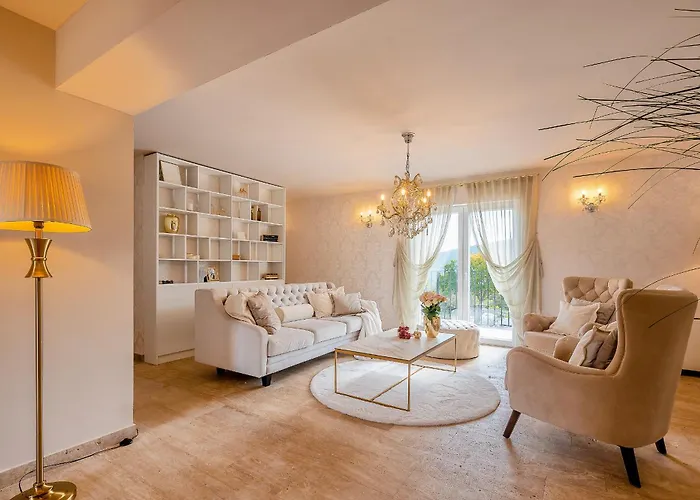Luxury David With Swimming Pool, Sauna And Jacuzzi Pražnice
