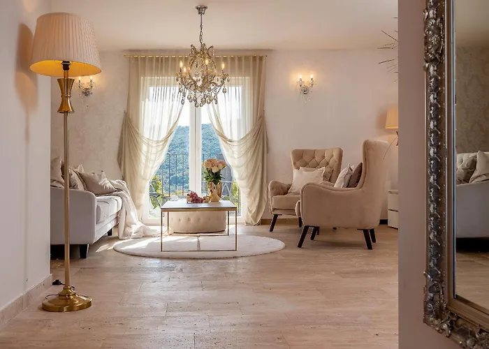 Luxury David With Swimming Pool, Sauna And Jacuzzi 빌라