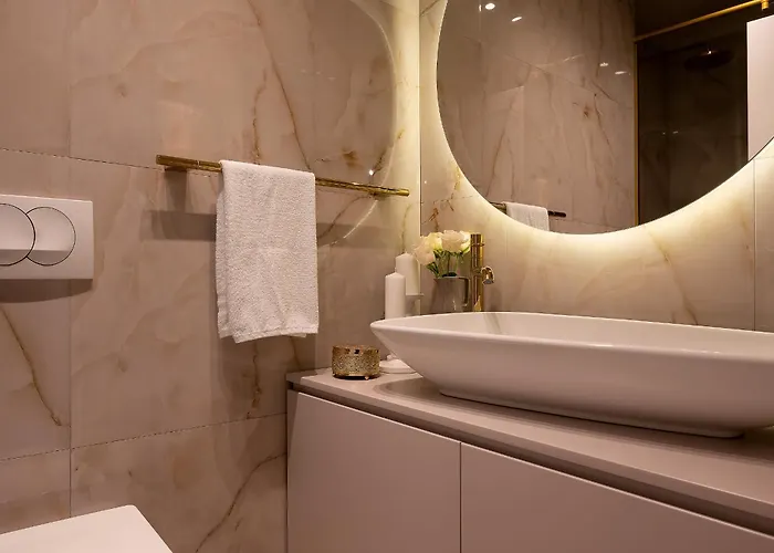 빌라 Luxury David With Swimming Pool, Sauna And Jacuzzi Pražnice